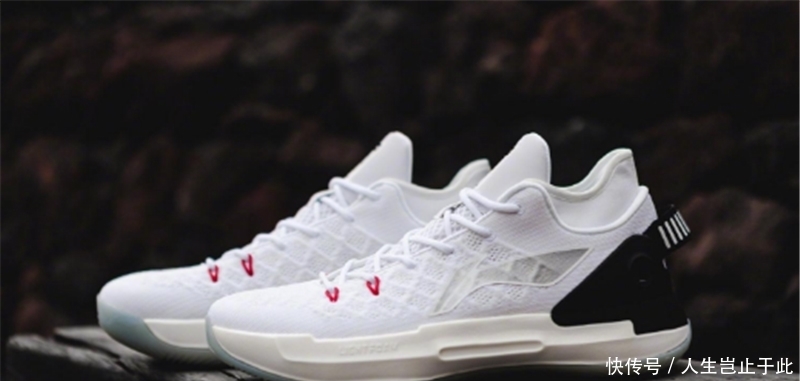 实力|“实战球鞋选哪双”?这五双球鞋“硬实力出众”,“颜值上佳”!