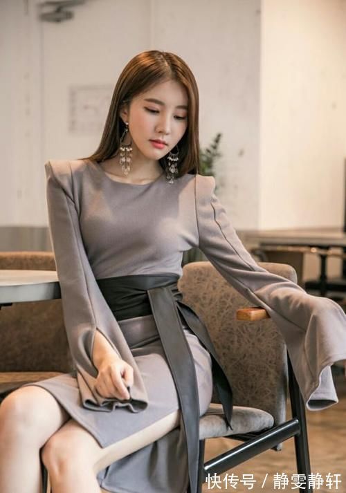 美女|美女穿搭:小姐姐爱穿性感紧身裙,婀娜多姿,婉约十足