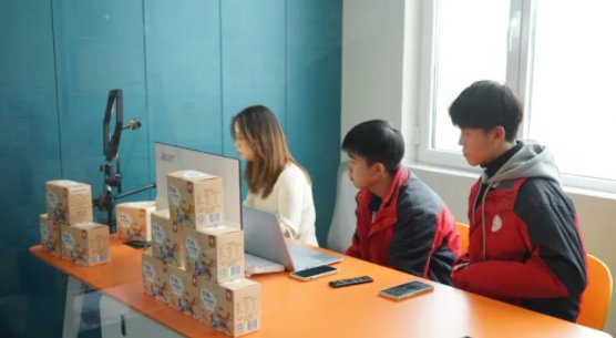 职教|“直播带货”走进涉县职业教育新课堂
