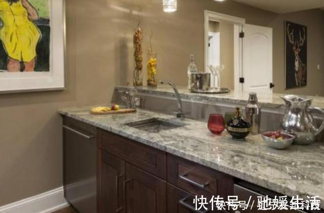 人造石|厨房想要保持洁净,橱柜台面选择不可忽视,细节做好有帮助