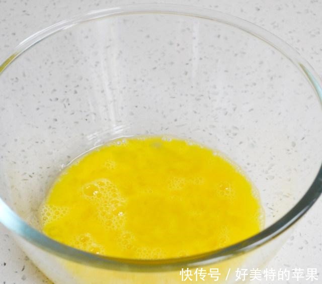 香酥芝麻条,个个香酥嘎嘣脆,比买的好吃