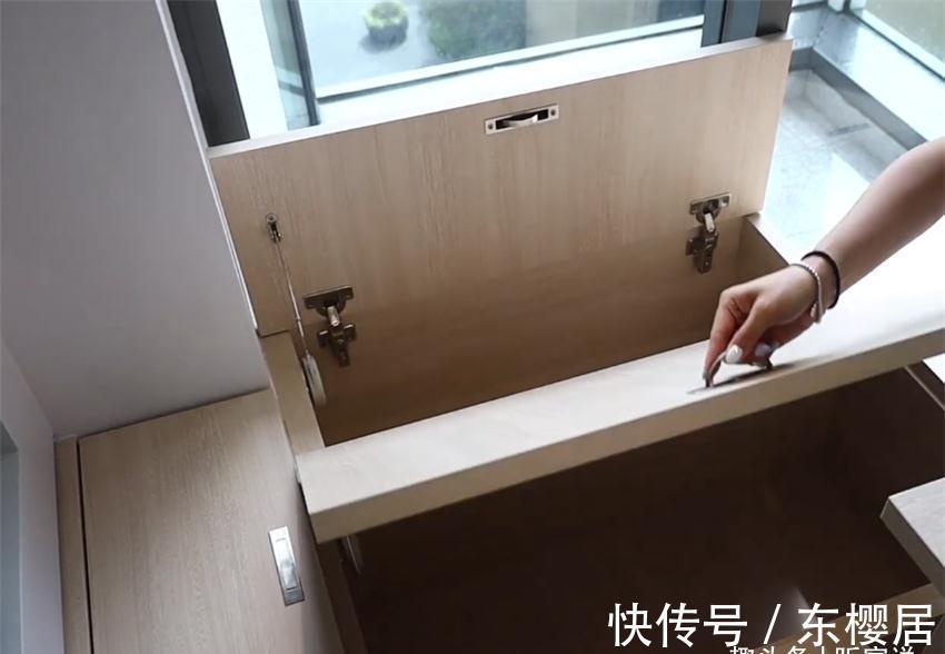 小两口|小两口买下21㎡婚房,巴掌大的家挤出“双客厅”,生活去繁从简