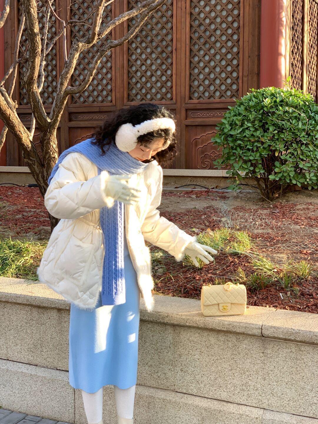 颜色 女人会穿才会更美，达人都喜欢这4款实用羽绒服，值得借鉴