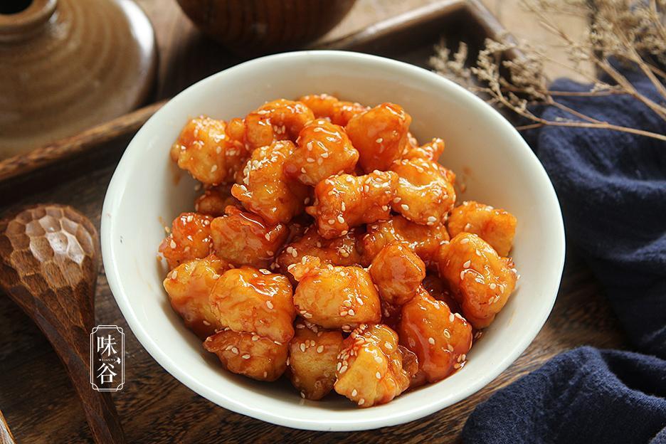 教你做一道茄汁鸡块,酸甜开胃,皮酥肉嫩,上桌瞬间就抢光