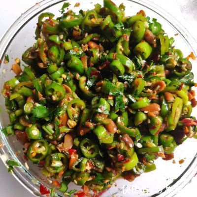 鬼火绿|拌尖椒一口下肚,唇齿留香