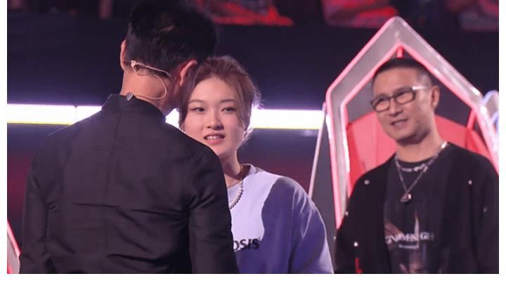 戰(zhàn)隊|《好聲音》盲選收官，那英點評“翻車”，汪峰質(zhì)疑“什么玩意”