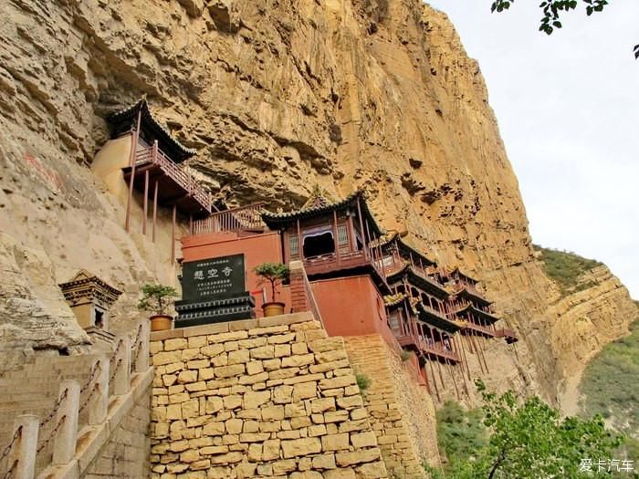  胜景|恒山胜景悬空寺，依托岩石很壮观