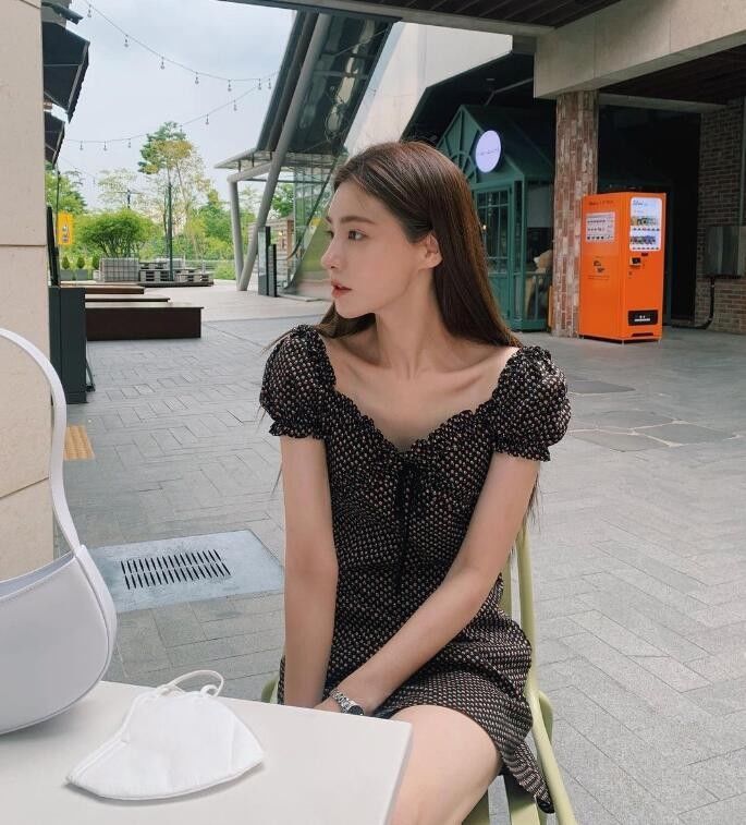 超短裙|ins时尚博主jujia近日私服范本 有自己特色的韩国穿搭