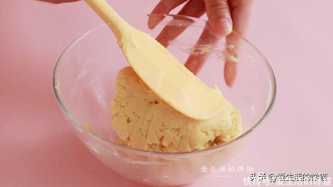 黄油|治愈系下午茶：杏仁奶酥，一口一个，香酥掉渣，吃了还想吃