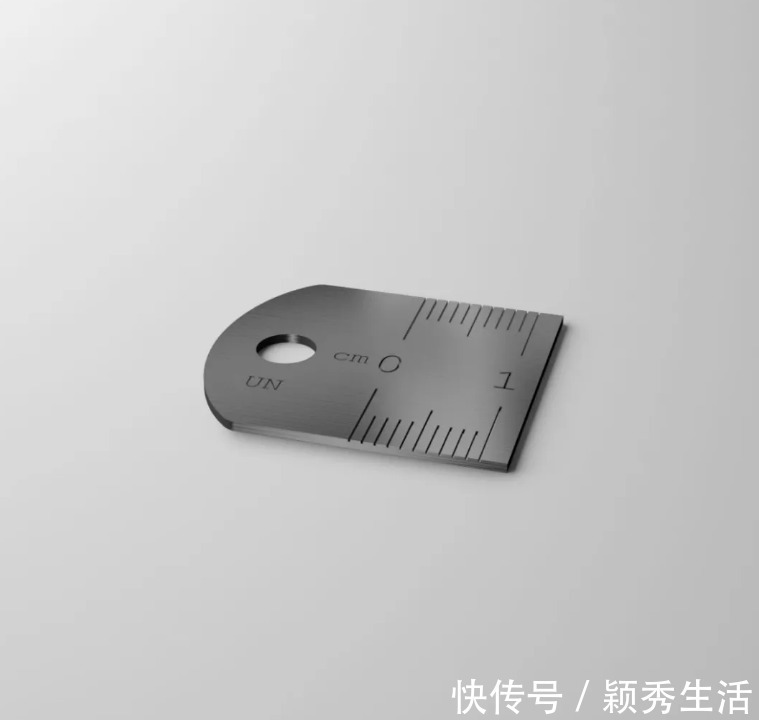 rin这位设计师做出了真正的“无用设计”，网友：每一个设计都要被骂