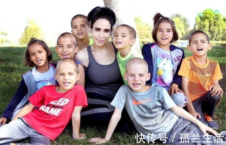 孩子们|12年前,美国45岁单亲妈妈坚持生下8胞胎,现今她们生活如何?