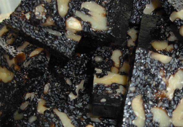 驴皮|又一保健品跌下“神坛”,被曝价值不如鸡蛋?却卖出3000元一斤!