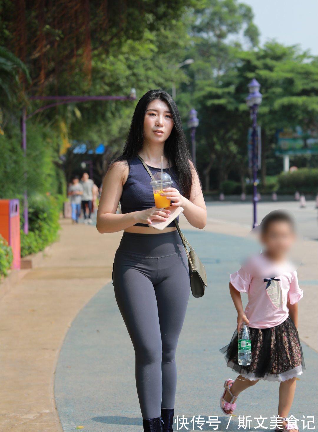 瑜伽裤|肥胖也是一种优势，挂脖背心搭配瑜伽裤，让你显瘦又性感