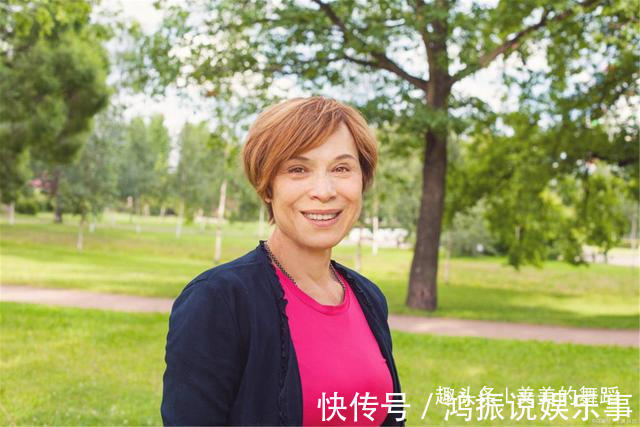 骨质疏松症|女性绝经前的5种迹象,若在49岁左右显露,偷着乐吧,身体很健康