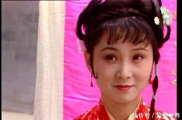 王善保|端午节的晚上,晴雯拒绝陪宝玉洗澡,拉开了悲剧人生的开始