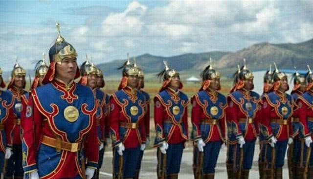 冒死|神医去越南治病,无意间发现一植物,冒死偷来种植,拯救上亿百姓