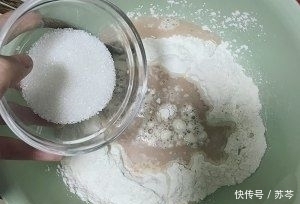 面包|家庭早餐包做法,豆沙面包卷,简单美味营养,吃不够,试试吧