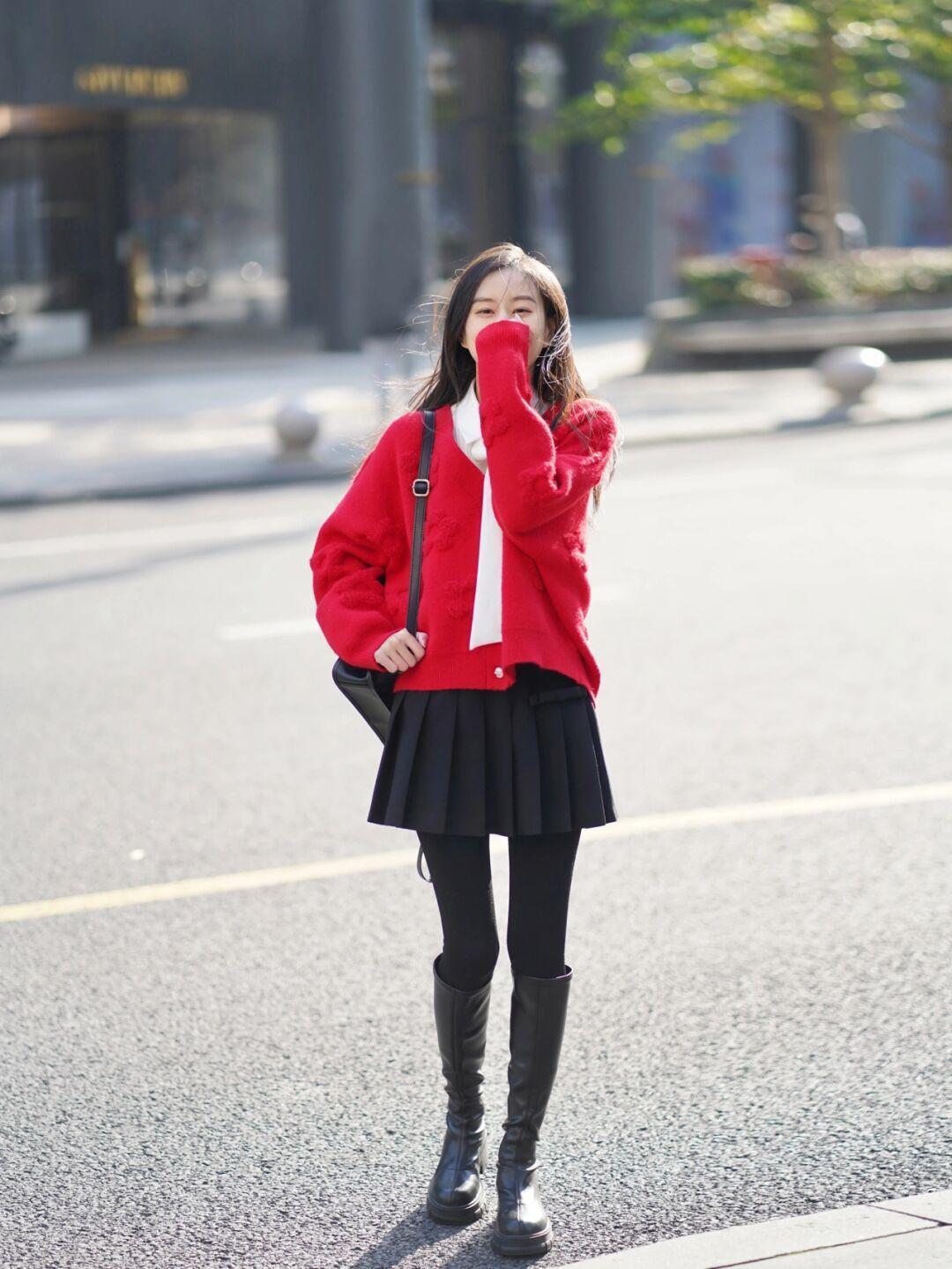 博主|作为冬季最实用单品,“毛衣”能让你轻松演绎高级,适合熟女