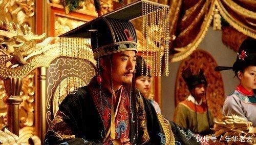 梁山豪杰|宋江打方腊,为何死伤惨重?因为和此人一比,宋江他们只是土匪!