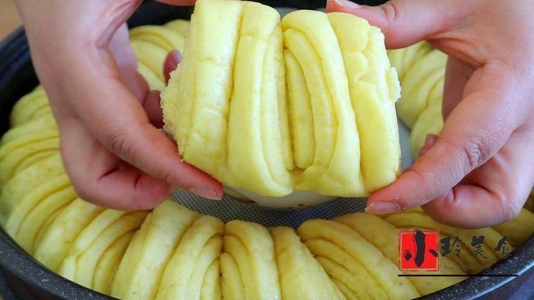 玉米面最好吃的做法，一层比一层香，连吃3天都没吃够，营养解馋