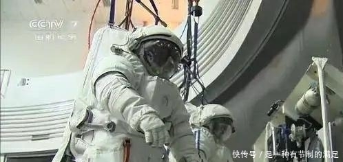 神舟十二号已经准备好 等待命令发射 将送3名航天员上太空 全网搜