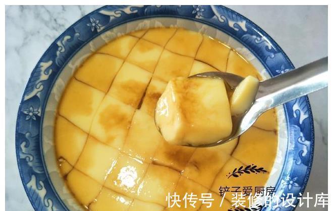 凉水|蒸鸡蛋羹,蛋液加热水还是凉水,其实都不对,这样做才嫩滑无蜂窝