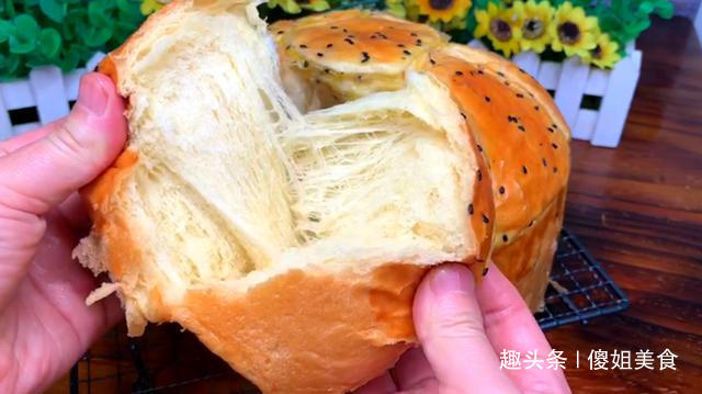 不用烤箱、电饭煲，也可以做面包，松软细腻香甜，比蛋糕还好吃！