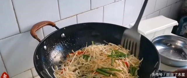 家常菜清炒绿豆芽的做法,清脆爽口不出水,美味可口老陈的最爱