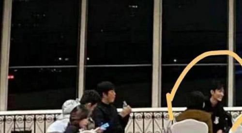 蓝台|肖战顶流定位无可撼动两大电视台为他辟谣,46万人线上为他投票