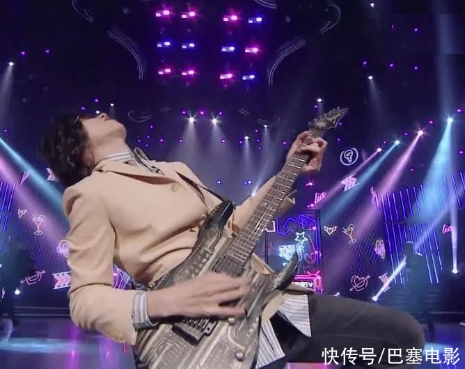 《百变大咖秀》爆笑开播,全场最佳竟是王智,我的眼睛好疼