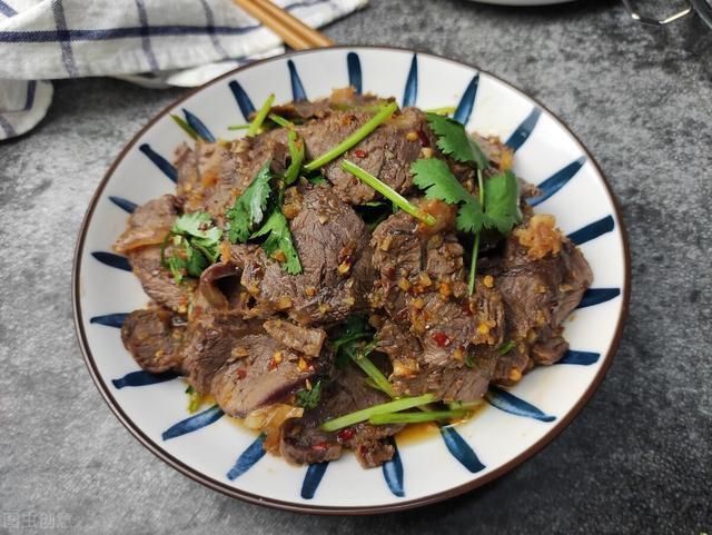 筋道|卤牛肉时，这4个步骤不能少，牛肉不腥不柴，软嫩筋道超入味