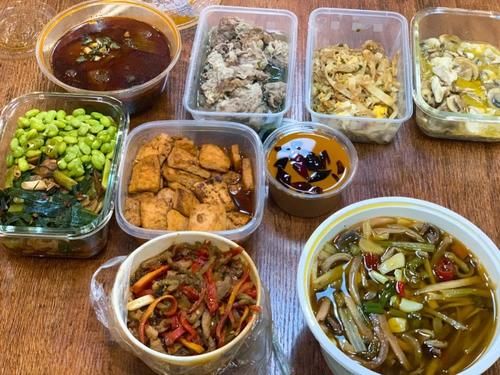 交作业|为了解决中午吃什么,我们决定拼了!