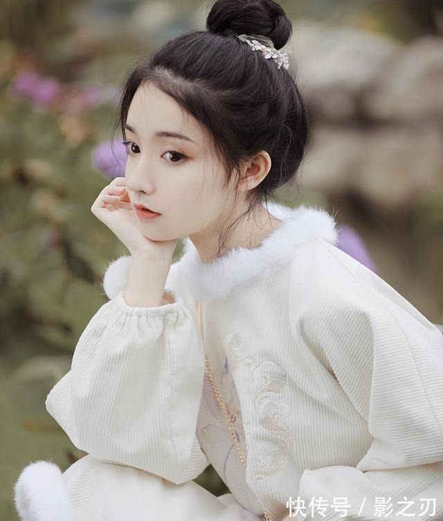 扁头 你发型不好看,因为这里没弄对!