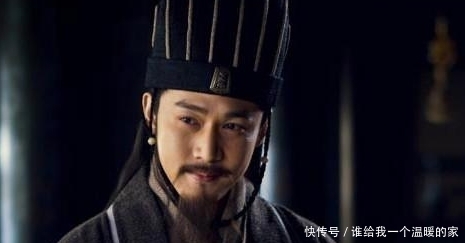 吕布|吕布都不敢和关羽正面抗衡,他却说关羽不是对手,是自不量力?