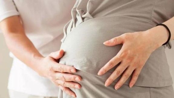 有早|孕妈妈显怀时间有早有晚，不用太过纠结，其实和这些因素有关！