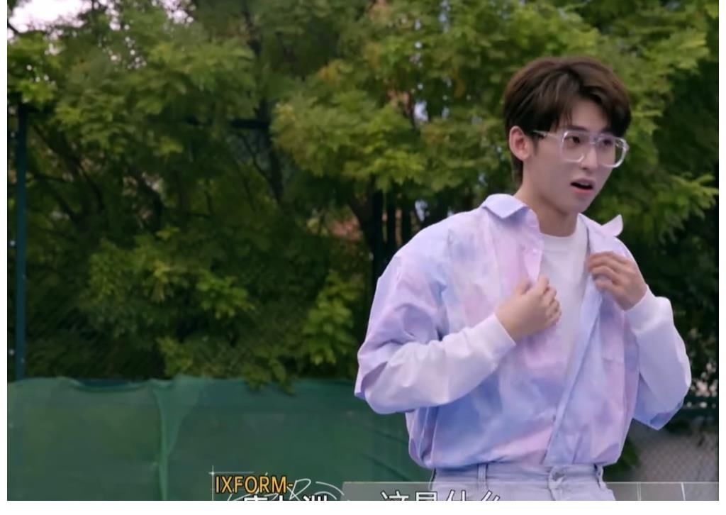 关晓彤|最后的赢家：李易峰捉泥鳅，秦霄贤被困鸡窝！这是什么宝藏综艺？