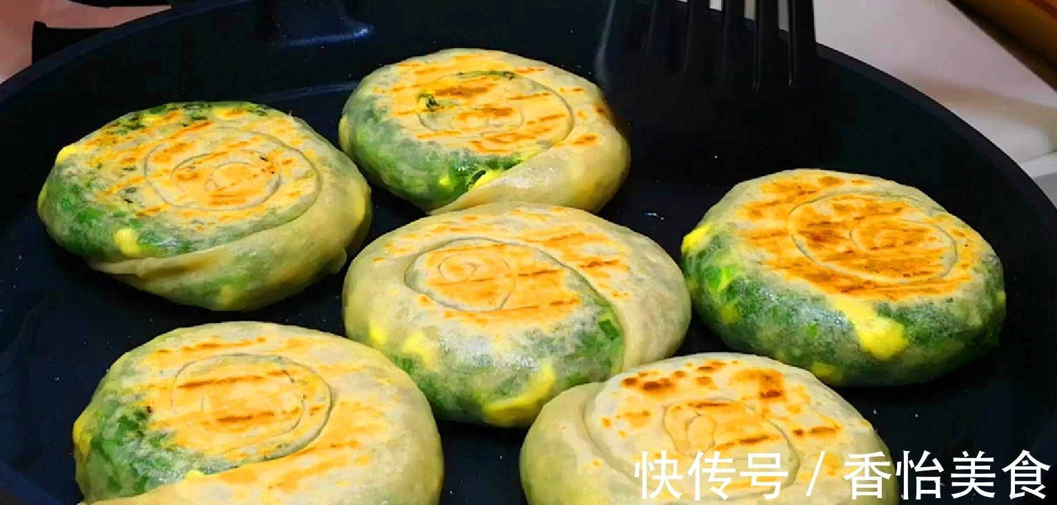 晓峰|韭菜盒子用冷水还是热水和面?学会这方法,皮薄如纸,凉了也很软