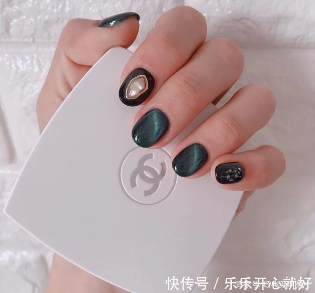 美酱|高级又干净的猫眼石美甲,在逃公主专属美甲,集美们快来选图啦!