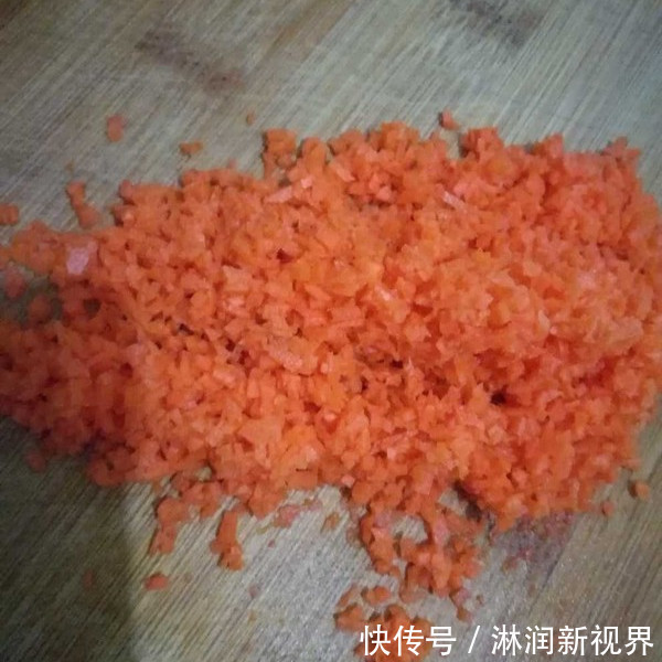 小粒粒|自从豆腐这样做,家里老人孩子都爱吃,隔三差五做一次,营养鲜嫩