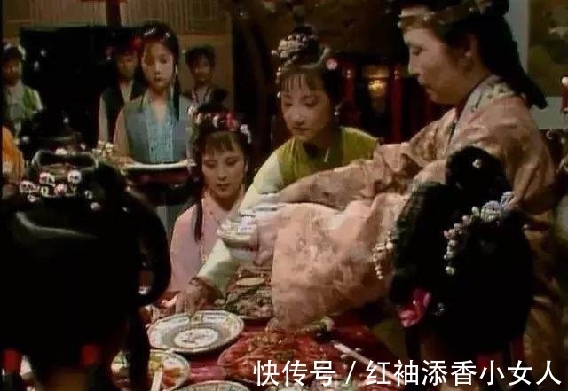 妙玉$曹雪芹用六个杯子,将贾府人分为三六九等,等级最高的不是贾母