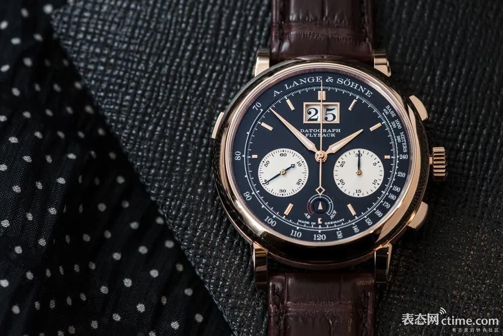 买过PP、朗格的他，多年后竟然被一只2万的手动计时打动了