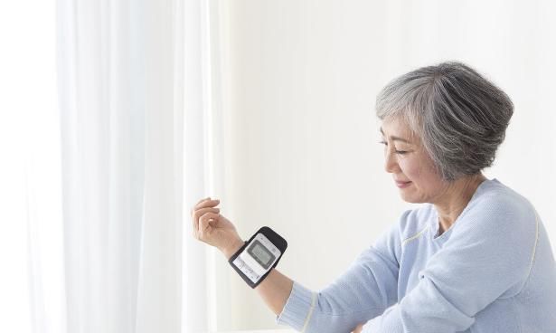 高血压|老年人血压保持到多少更长寿？为你详解老年高血压的合理控制