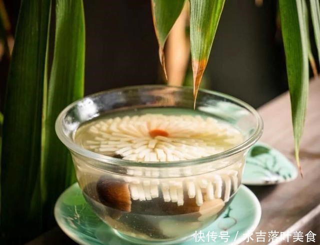 在珠海市中心,一个隐藏的老院隐藏着一个食品研究所