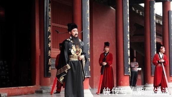 上联!包拯为破案出了一上联,为何能肯定对得出下联的就是凶手?