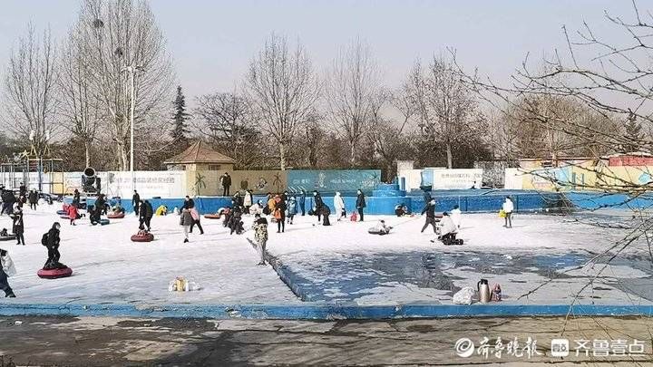 冰雪大世界|黄河公园玩雪遭遇“买家秀”？商家：是亲子乐园，滑雪场啥价格