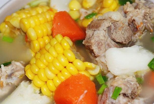 胡萝卜玉米排骨汤|下雨天孩子闷热,多喝高钙汤,长高个长智力,去除燥热心情好