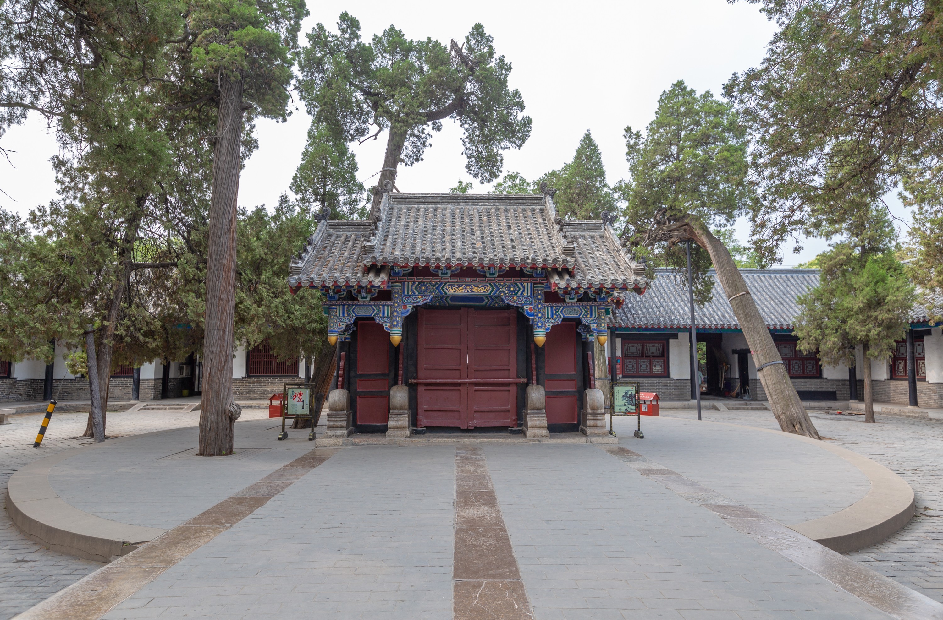 门户|中国贵族门户,共九进院落463间,含明、清两代建筑