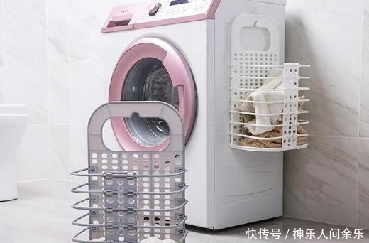 收纳|别老把衣服扔在沙发上，教你一个“妙招”，家里整洁舒适不杂乱