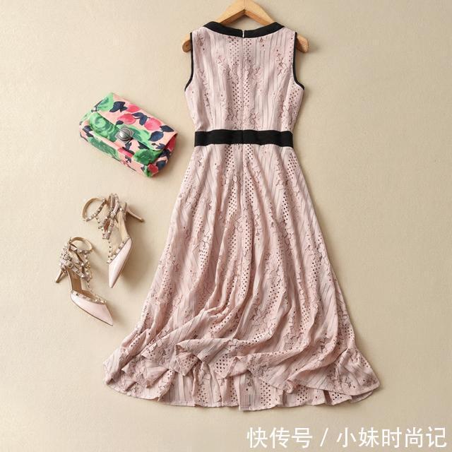 蕾丝|越是好穿舒适的真丝裙，就越是能在炎炎夏日里穿出一股清流的凉爽