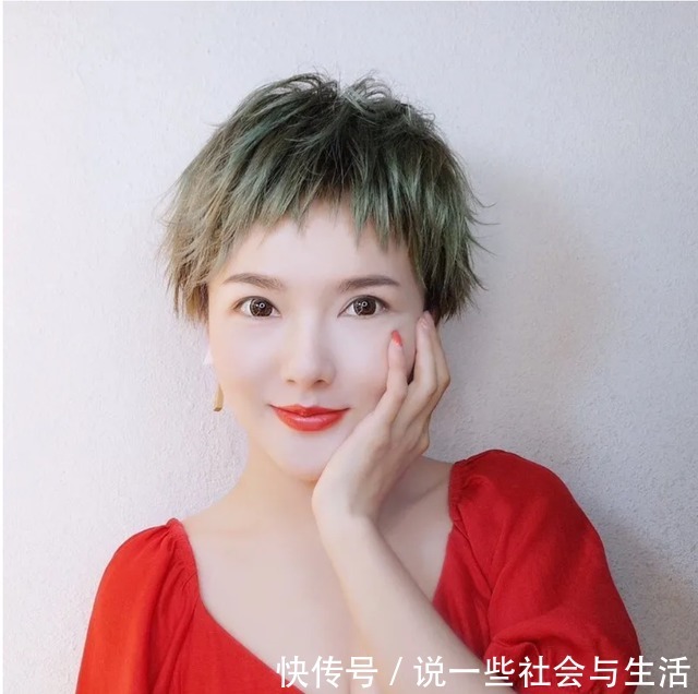 火红色 15款很火的发型,效果真的不一样,你看有多美!